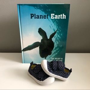 ☀️ Cat & Jack Velcro Shoes ☀️